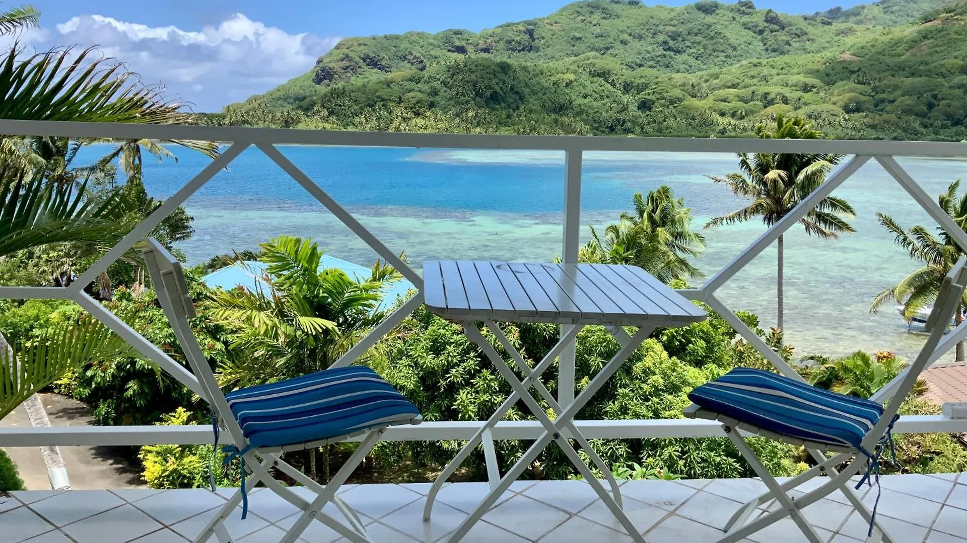 Holiday home Charmant Bungalow Bord De Mer Acces Prive Lagon Maroe French Polynesia